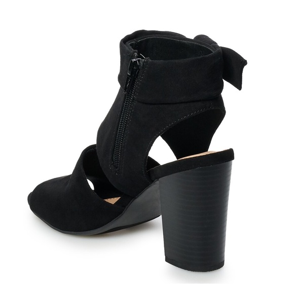 New Lauren Conrad Pudding Black High Heels Booties - Picture 3 of 5